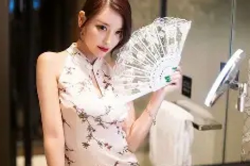 刷新下限！女网红开设绿茶速成班已有15万人买 最新回应来