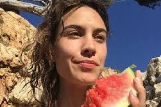 扒一扒家有美艳娇妻仍在外偷腥出轨被抓现形的十大男星